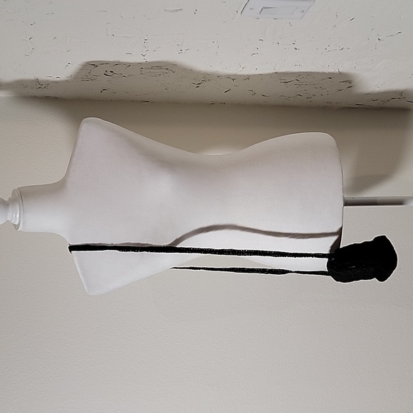 Liz Claiborne Purse Shoulder Bag Handbag Crochet Zipper Zebra Lining Black White - Picture 7 of 15